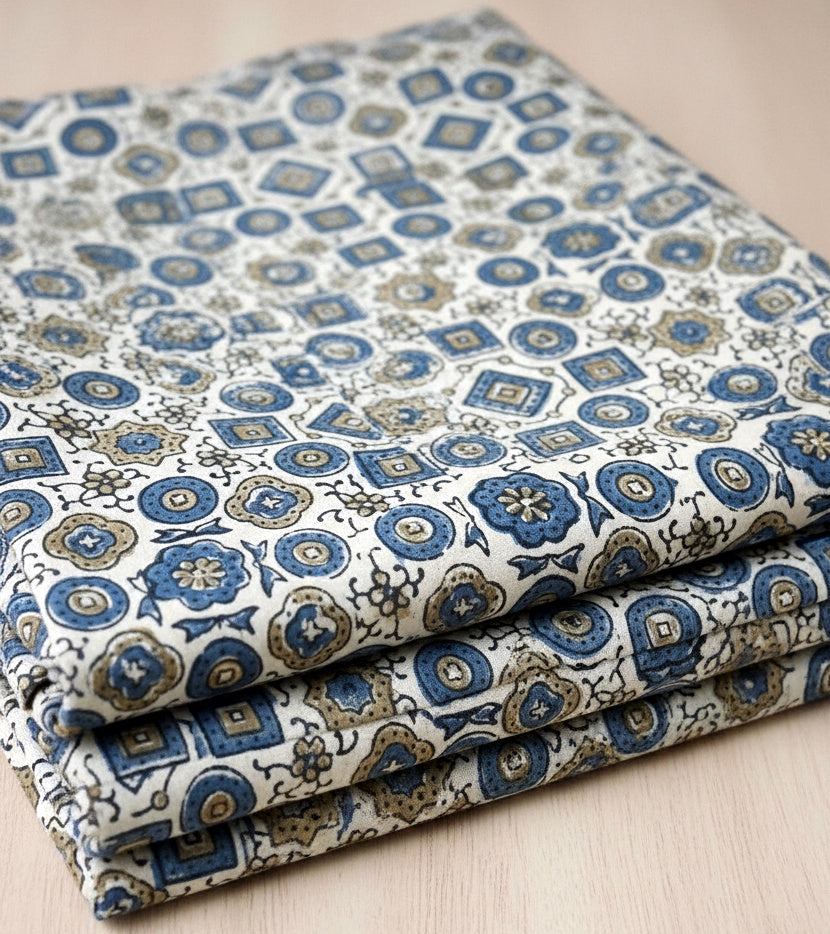 BLUE AND BEIGE GEOMETRICAL ON CREAM