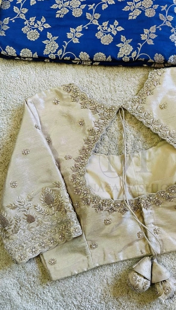 yellowish-cream tint BLOUSE